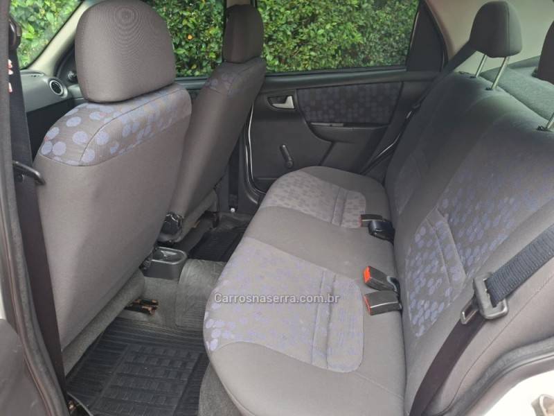 CHEVROLET - PRISMA - 2010/2010 - Branca - R$ 26.900,00