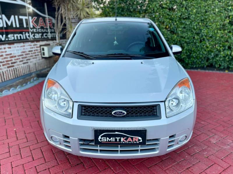 FORD - FIESTA - 2009/2009 - Prata - R$ 32.900,00