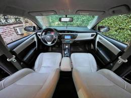 TOYOTA - COROLLA - 2016/2016 - Cinza - R$ 89.900,00