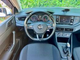 VOLKSWAGEN - VIRTUS - 2021/2021 - Branca - R$ 79.900,00