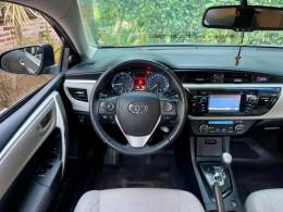 TOYOTA - COROLLA - 2016/2016 - Cinza - R$ 89.900,00