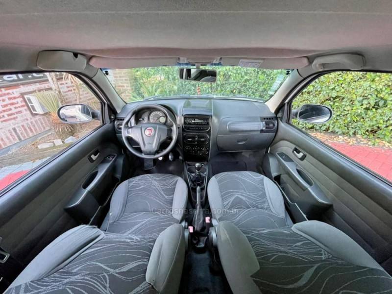 FIAT - STRADA - 2015/2016 - Branca - R$ 65.900,00