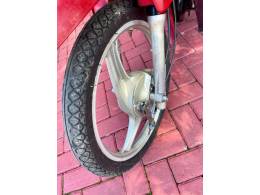 HONDA - C 100 - 2002/2003 - Vermelha - R$ 5.200,00