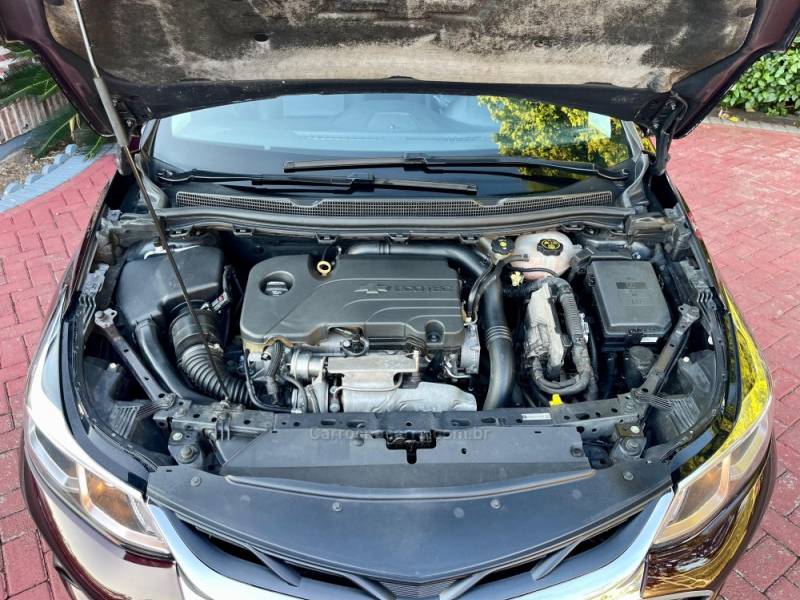 CHEVROLET - CRUZE - 2019/2020 - Vermelha - R$ 96.900,00