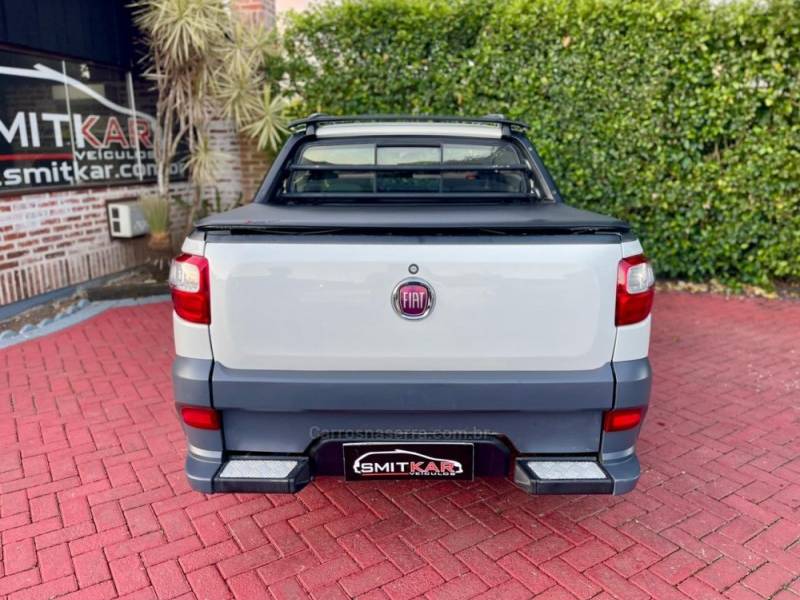 FIAT - STRADA - 2015/2016 - Branca - R$ 65.900,00