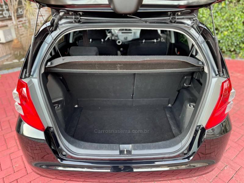 HONDA - FIT - 2011/2011 - Preta - R$ 51.900,00