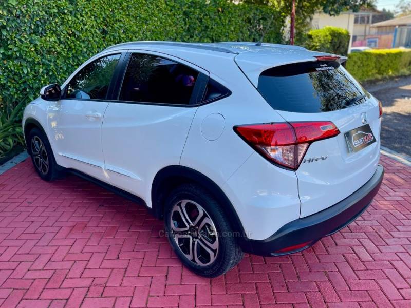 HONDA - HR-V - 2015/2016 - Branca - R$ 87.900,00