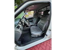 VOLKSWAGEN - SAVEIRO - 2005/2005 - Branca - R$ 25.900,00