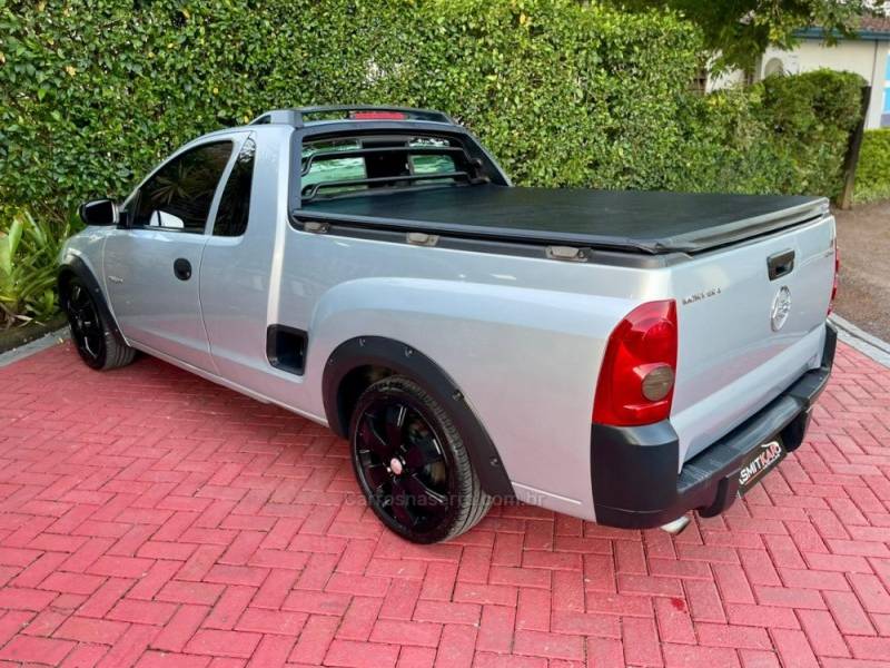 CHEVROLET - MONTANA - 2006/2006 - Prata - R$ 36.900,00