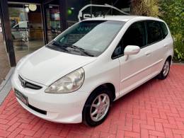 HONDA - FIT - 2006/2007 - Branca - R$ 39.900,00