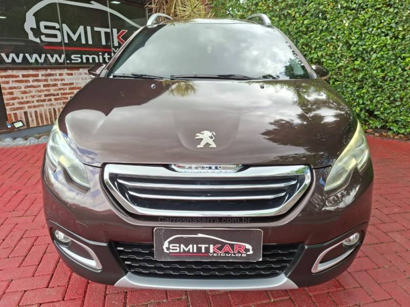 PEUGEOT - 2008 - 2016/2017 - Marrom - R$ 56.900,00