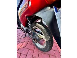 HONDA - C 100 - 2002/2003 - Vermelha - R$ 5.200,00