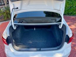 VOLKSWAGEN - VIRTUS - 2021/2021 - Branca - R$ 79.900,00