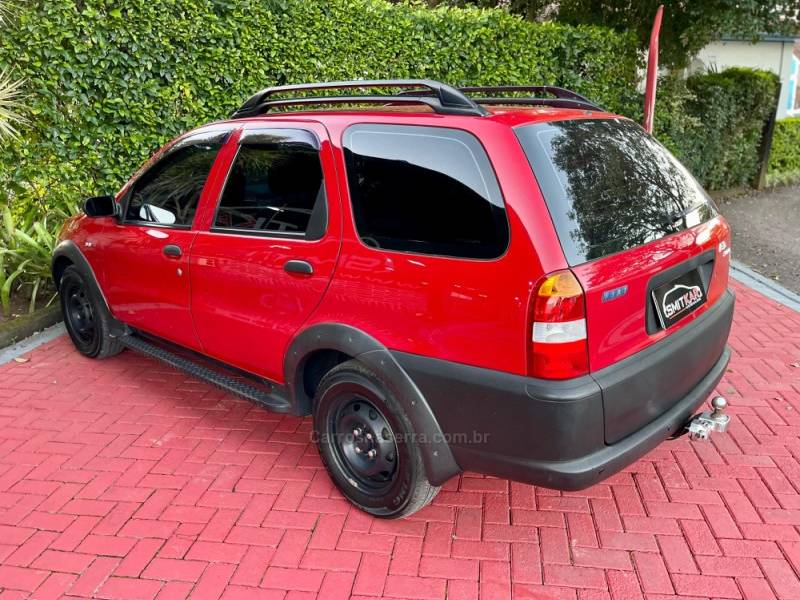 FIAT - PALIO - 2002/2002 - Vermelha - R$ 18.900,00