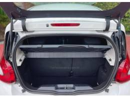 FIAT - MOBI - 2017/2018 - Branca - R$ 34.900,00