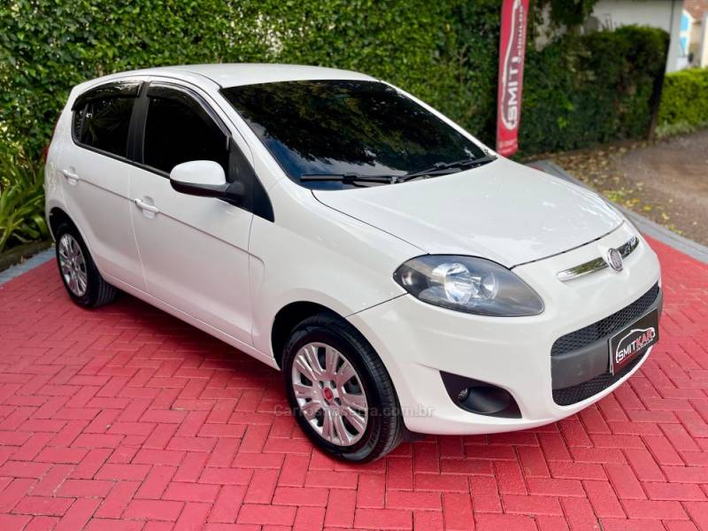 FIAT - PALIO - 2013/2013 - Branca - R$ 38.900,00