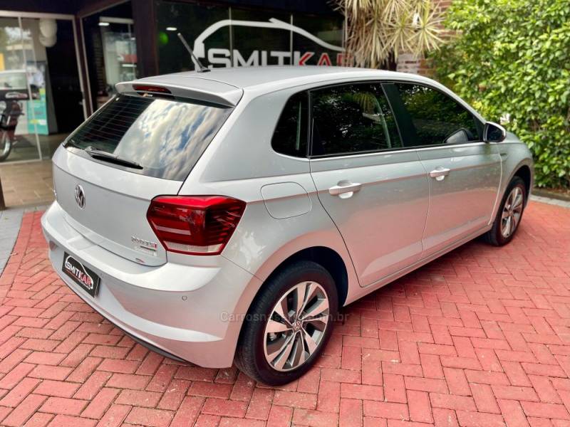 VOLKSWAGEN - POLO - 2019/2019 - Prata - R$ 75.900,00