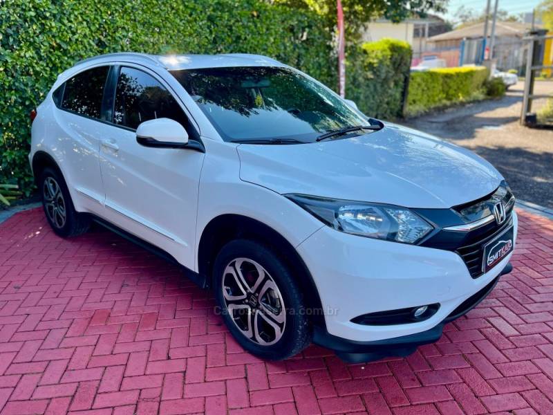 HONDA - HR-V - 2015/2016 - Branca - R$ 87.900,00