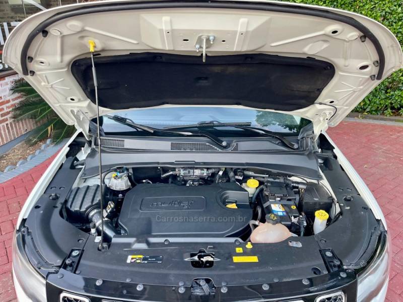 JEEP - COMPASS - 2017/2017 - Branca - R$ 99.900,00