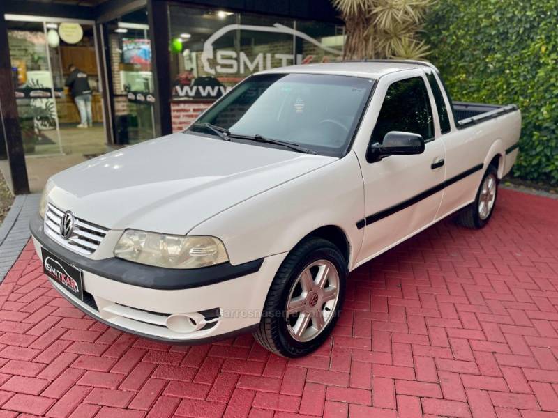 VOLKSWAGEN - SAVEIRO - 2005/2005 - Branca - R$ 25.900,00