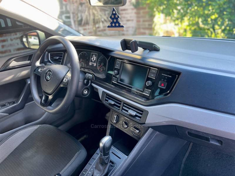 VOLKSWAGEN - POLO - 2018/2019 - Branca - R$ 74.900,00