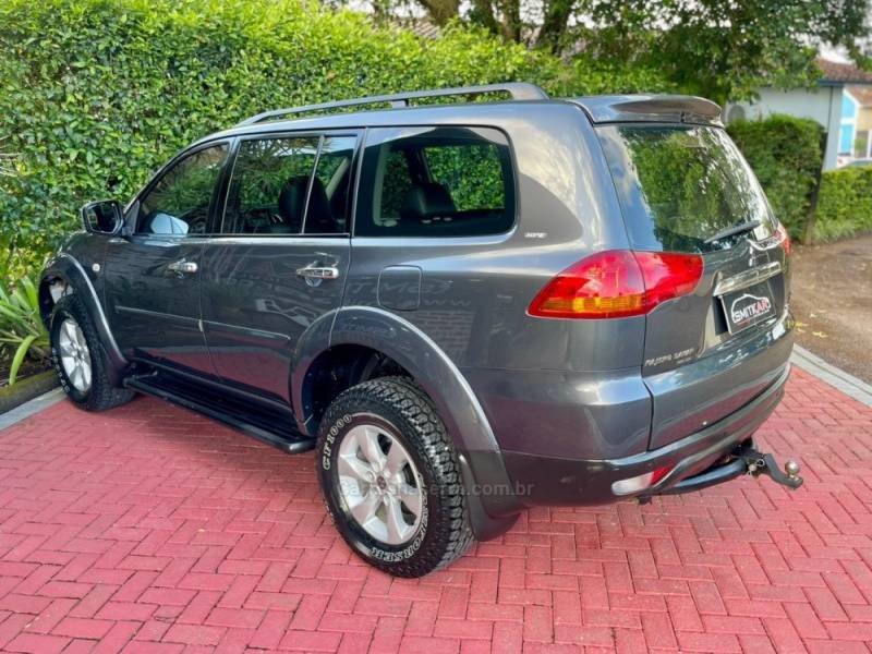 MITSUBISHI - PAJERO DAKAR - 2011/2012 - Cinza - R$ 105.900,00