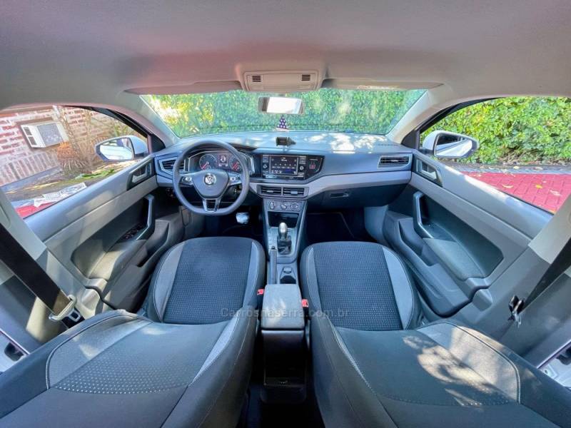 VOLKSWAGEN - POLO - 2018/2019 - Branca - R$ 74.900,00