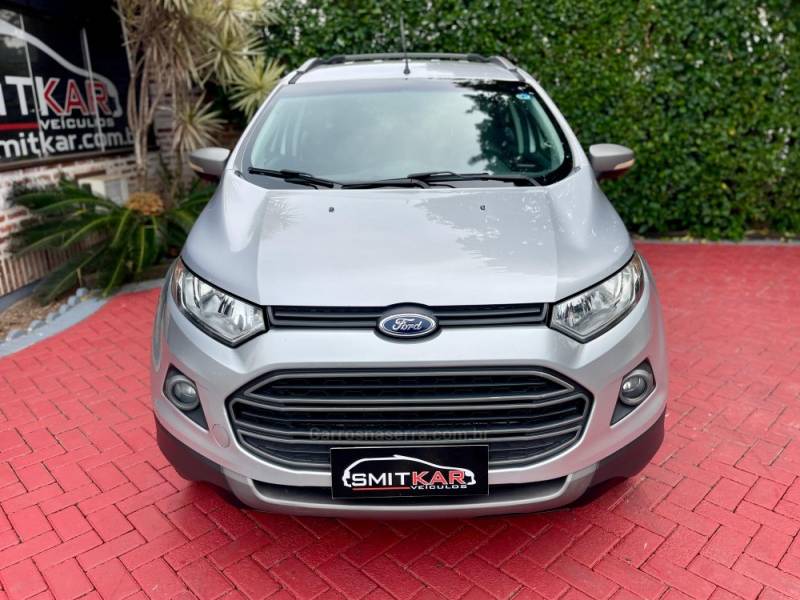 FORD - ECOSPORT - 2014/2015 - Prata - R$ 59.900,00