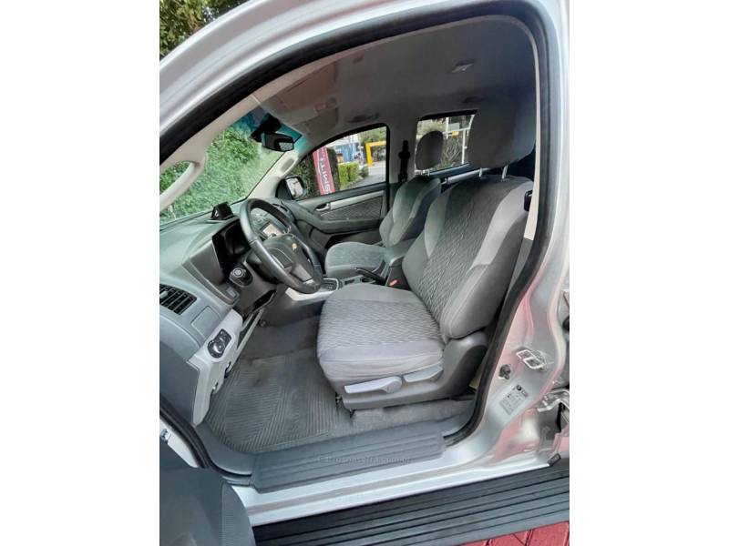 CHEVROLET - S10 - 2014/2014 - Prata - R$ 105.000,00
