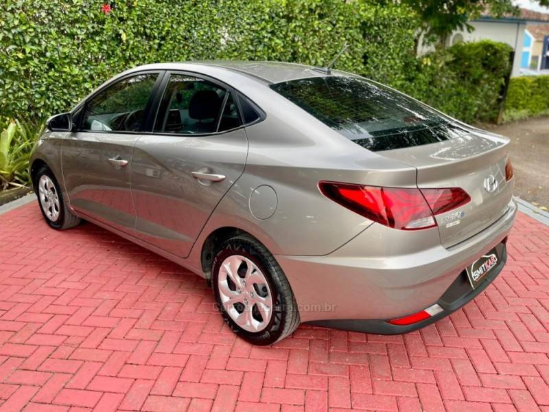 HYUNDAI - HB20 - 2021/2022 - Prata - R$ 66.900,00