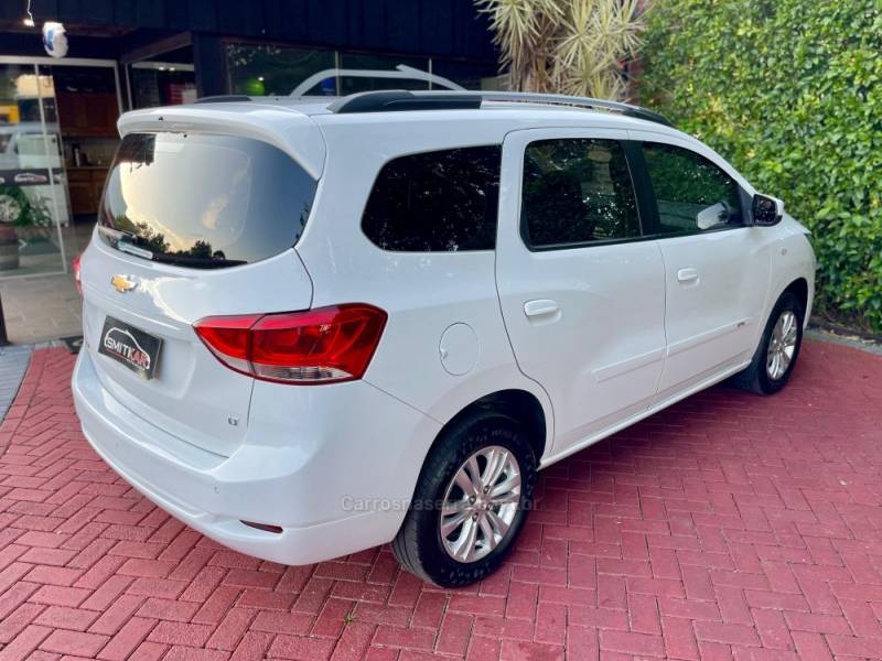 CHEVROLET - SPIN - 2019/2019 - Branca - R$ 64.900,00