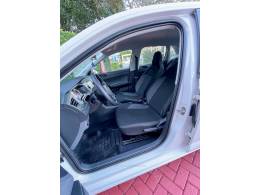 VOLKSWAGEN - POLO - 2023/2023 - Branca - R$ 75.900,00