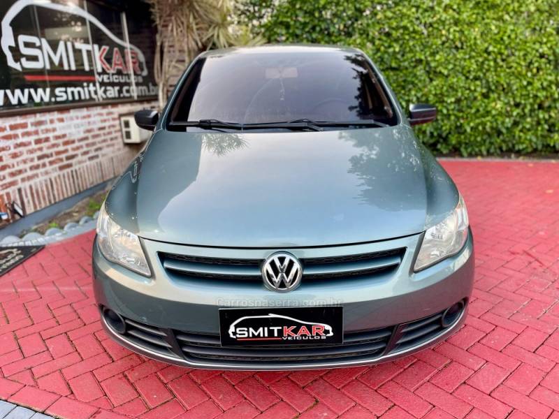 VOLKSWAGEN - GOL - 2010/2011 - Cinza - R$ 24.900,00