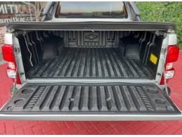 CHEVROLET - S10 - 2014/2014 - Prata - R$ 105.000,00