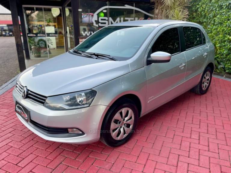 VOLKSWAGEN - GOL - 2013/2013 - Prata - R$ 38.900,00