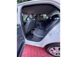 VOLKSWAGEN - GOL - 2015/2016 - Branca - R$ 42.900,00